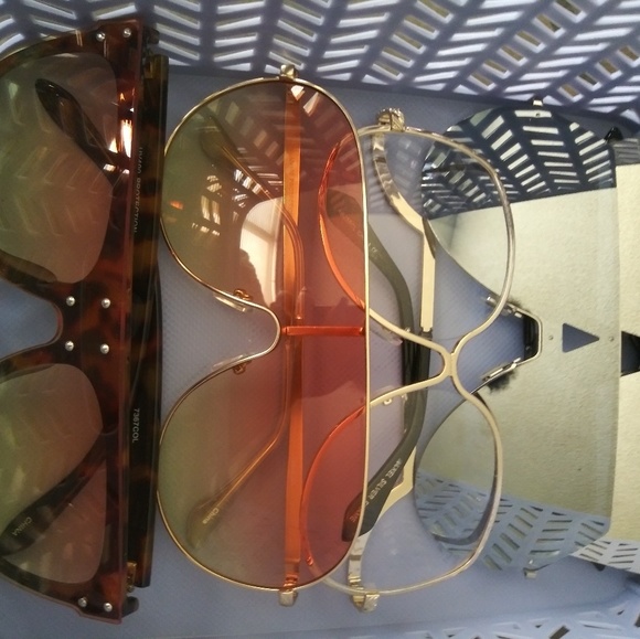 Glasses - Picture 4 of 4